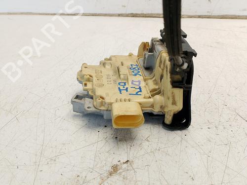 Front left lock VW PASSAT B6 (3C2) 2.0 TDI | BP37795803C98 - Image 4