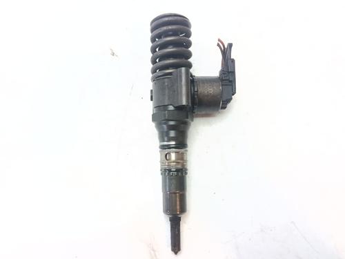 injector-audi-a4-b7-8ec-2004-2005-2006-2007-2008-2009-37702329 main image
