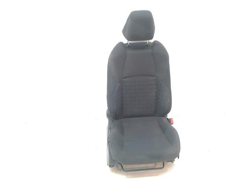 Used Right front seat Right front seat 17813949 17813949