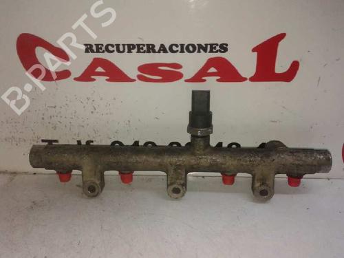 Used Injection rail Injection rail 7951314 7951314