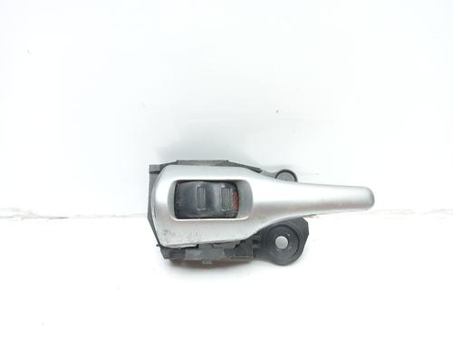 Used Front left interior door handle Front left interior door handle 16587182 16587182