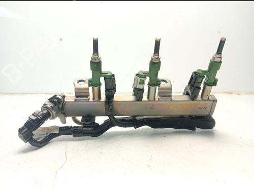 Used Injection rail TOYOTA YARIS (_P13_) [2010-2020]  31215835