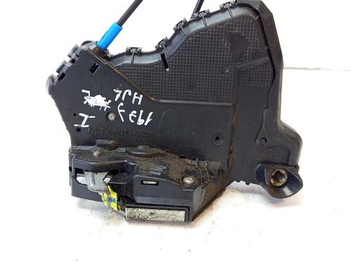 front-left-lock-toyota-auris-_e15_-2006-2007-2008-2009-2010-2011-2012-2013-30617596 main image