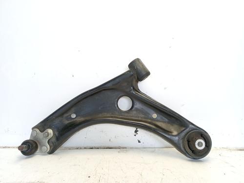 Venstre fortil bærearm TOYOTA YARIS (_P13_) [2010-2020]  25919219