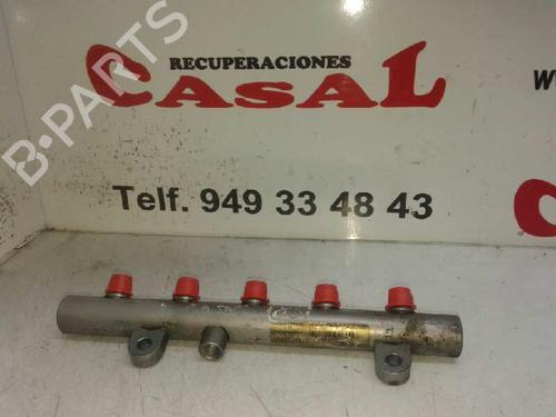 Used Injection rail Injection rail 7951362 7951362