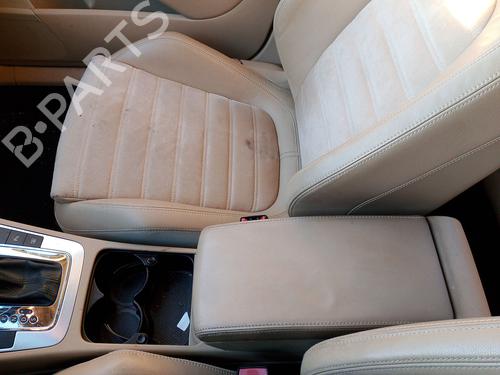 Left headlight VW PASSAT B6 (3C2) 2.0 TDI | BP31292870C28