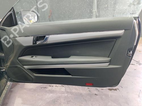 Garniture arrière droite MERCEDES-BENZ E-CLASS Coupe (C207) E 350 CDI (207.322) (231 hp) 31095785