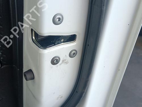 hjre-fortil-las-toyota-c-hr-_x1_-2016-38093646 main image