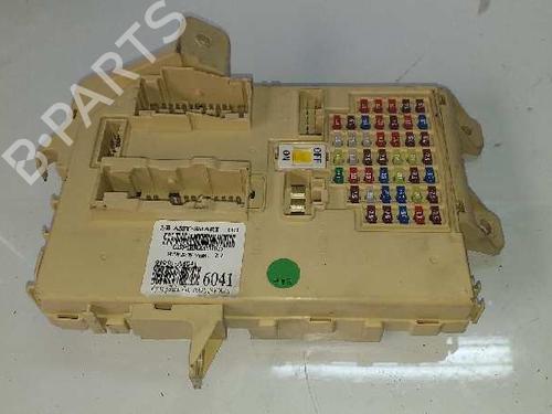 Used Fuse box Fuse box 10275693 10275693