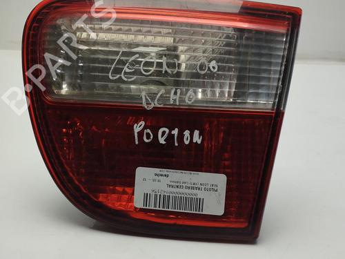 Used Rear center light SEAT LEON (1M1) 1.9 TDI (100 hp) 10979923