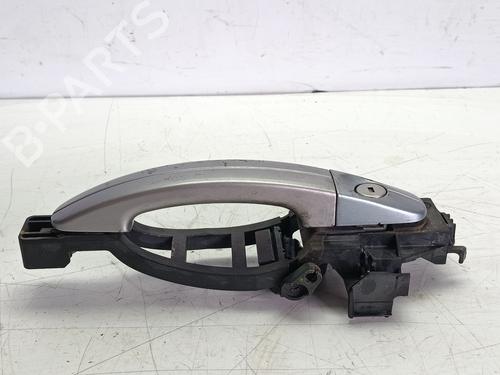 Used Front left exterior door handle Front left exterior door handle 38085442 38085442