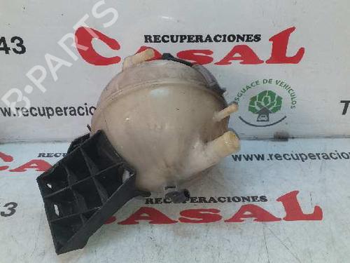Used Expansion tank MERCEDES-BENZ VITO / MIXTO Van (W639) 111 CDI 4x4 (639.601, 639.603, 639.605) (109 hp) 7956209