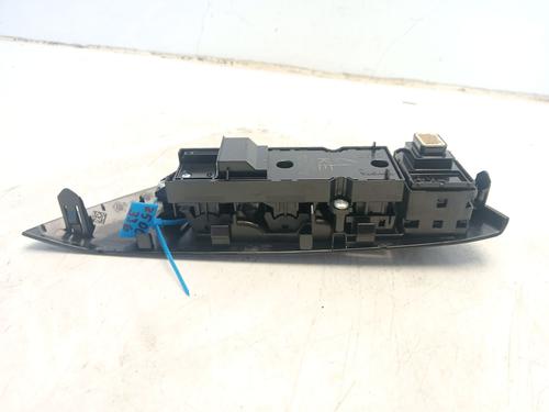 Left front window switch TOYOTA YARIS CROSS (MXP_) 1.5 Hybrid (MXPJ10) | BP29042827I27 - Image 5