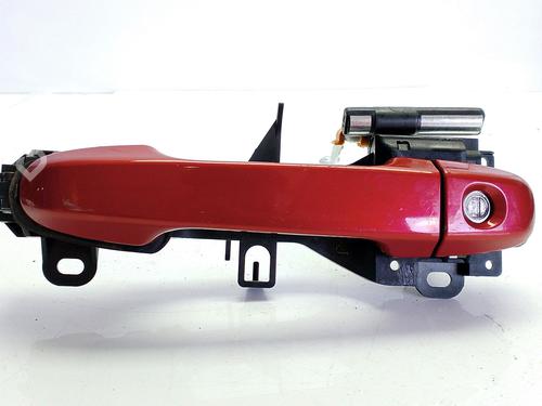 front-left-exterior-door-handle-toyota-auris-_e18_-2012-2013-2014-2015-2016-2017-2018-2019-33705596 main image