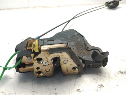 Front left lock TOYOTA AVENSIS Saloon (_T25_) 2.2 D-4D (ADT251_, ADT251R) | BP32386780C98 