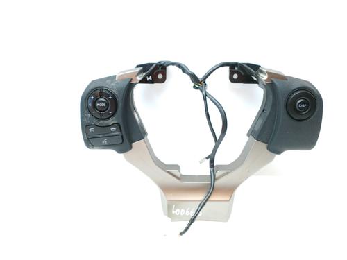 Used Steering wheel controls Steering wheel controls 17218981 17218981