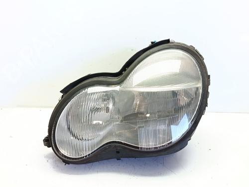 left-headlight-mercedes-benz-c-class-w203-2000-2001-2002-2003-2004-2005-2006-2007-33540814 main image