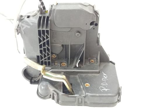 Front right lock MERCEDES-BENZ C-CLASS (W203) C 220 CDI (203.008) | BP30578348C97