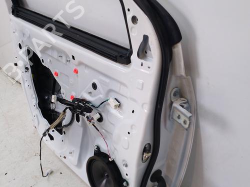 Left front door TOYOTA YARIS (_P13_)  | BP24216922C2 