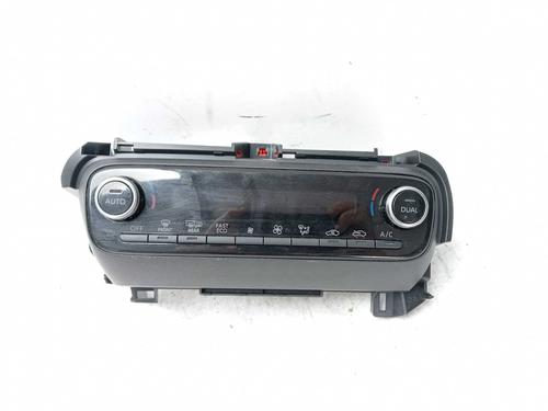 Used Climate control Climate control TOYOTA YARIS (_P13_) [2010-2020] 19132787 19132787