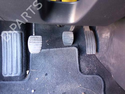 Break pedal RENAULT CLIO IV (BH_) 0.9 TCe 90 (BHNF, BHMA, BHMH, BHJK, BHJR) (90 hp) 9810329