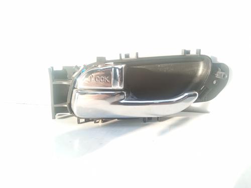 Used Rear right interior door handle Rear right interior door handle 15689842 15689842
