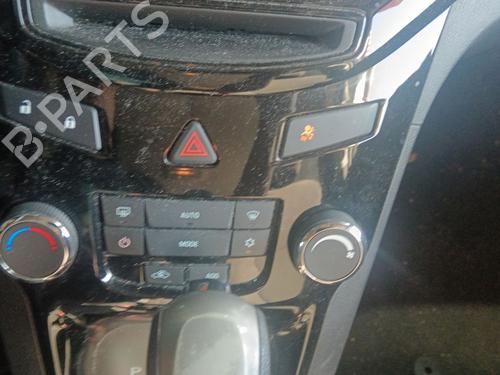 Used Climate control Climate control 37695603 37695603