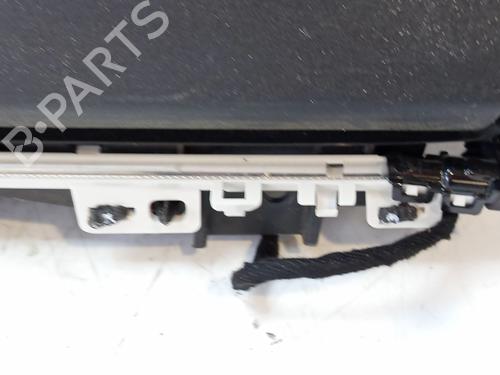 Schowek pasażera LYNK & CO 01 PHEV | BP30527899C95