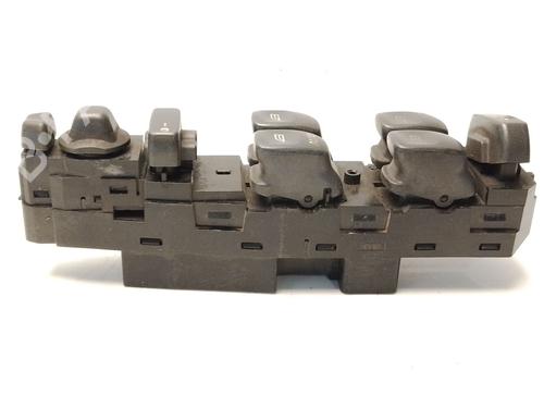 Left front window switch VOLVO S40 I (644) 1.9 DI | BP37793108I27 - Image 5