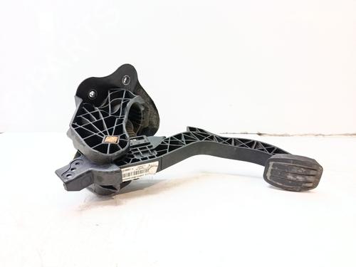 Pedal embraiagem Pedal embraiagem 38178273 38178273