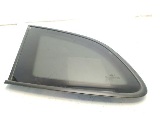 Used Rear left quarter glass HYUNDAI SANTA FÉ II SUV Van (CM) CRDi 4x4 (150 hp) 24127258