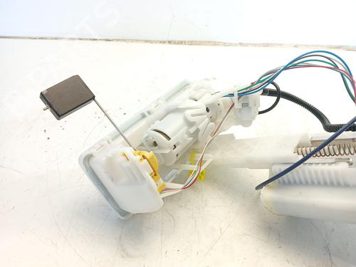 Fuel pump TOYOTA YARIS (_P13_) | BP31158031M76