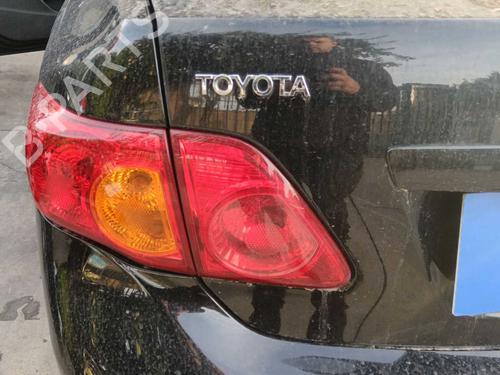 Venstre baglygte bagklap Venstre baglygte bagklap TOYOTA COROLLA Saloon (_E15_) 1.3 (NRE150) (101 hp) 39814941 39814941