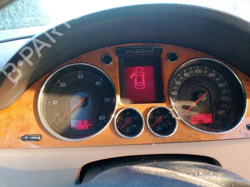 Left headlight VW PASSAT B6 (3C2) 2.0 TDI | BP31292870C28