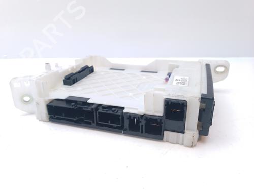 Used Fuse box Fuse box 15003327 15003327