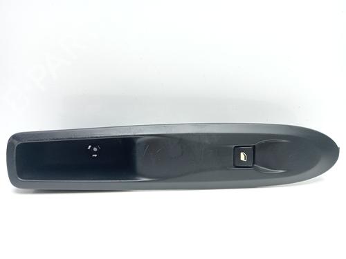 Used Right front window switch Right front window switch 16220761 16220761