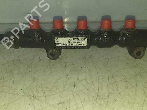 Used Injection rail Injection rail 7957511 7957511
