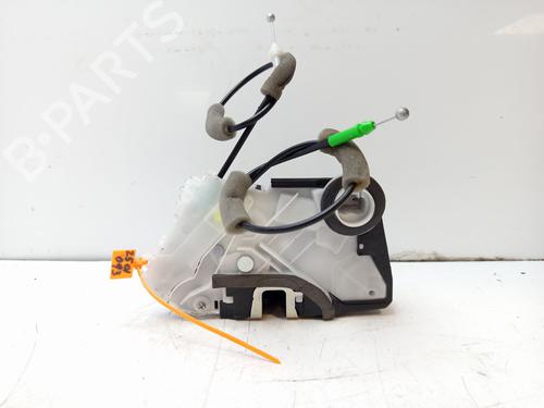 front-right-lock-toyota-yaris-cross-mxp_-2020-32197963 main image