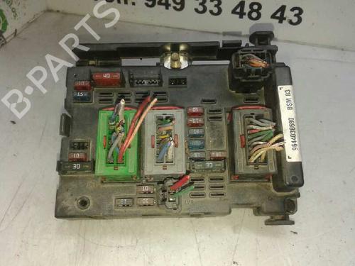 Used Fuse box Fuse box 7951266 7951266