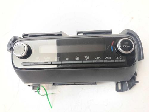 Used Climate control Climate control TOYOTA YARIS (_P13_) [2010-2020] 40626058 40626058
