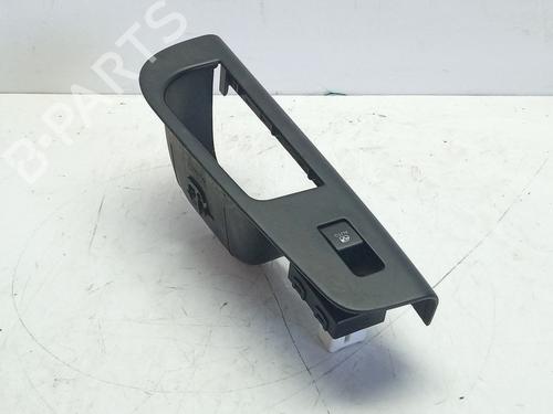 Used Right front window switch Right front window switch KIA CEE'D Hatchback (ED) 1.6 CRDi 115 (115 hp) 33977643 33977643