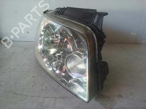 Right headlight HYUNDAI GETZ (TB) 1.6 | BP7957767C29 