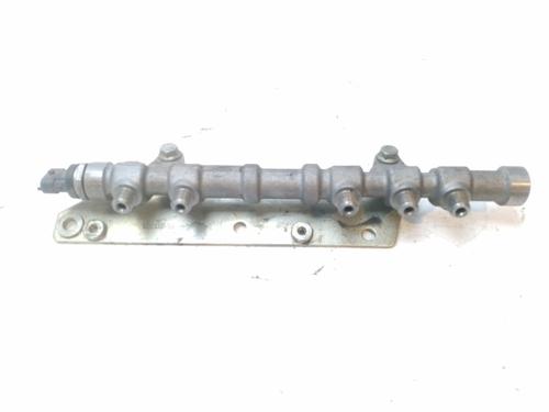 Used Injection rail Injection rail 32786331 32786331