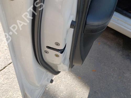 front-left-lock-nissan-pulsar-hatchback-c13-2014-39958208 main image