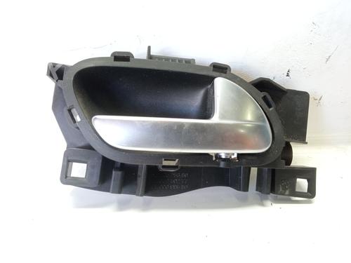Used Front right interior door handle Front right interior door handle 10356115 10356115