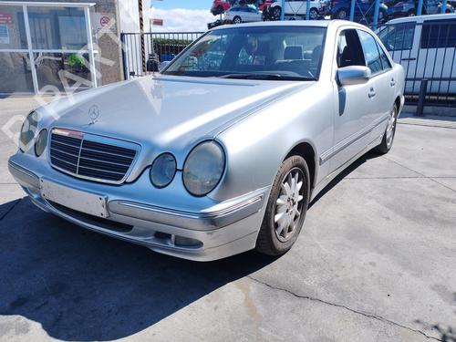 Bekleding achter links MERCEDES-BENZ E-CLASS (W211) E 320 CDI (211.026) | BP19041028C60 