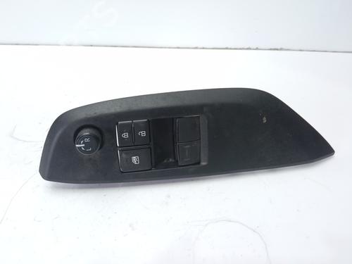 Used Left front window switch Left front window switch 16131321 16131321