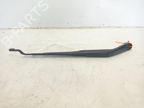 Used Front windshield wiper arm KIA CEED (CD) 1.4 T-GDI (140 hp) 31190259