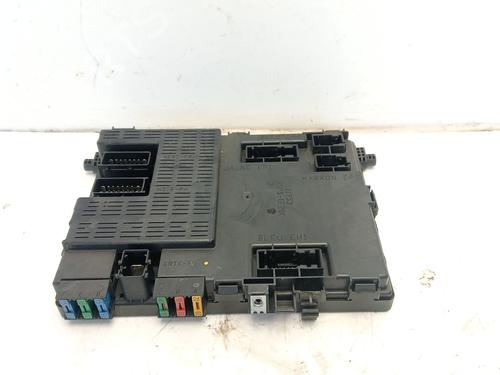 Used Fuse box CITROËN XSARA (N1) 1.6 16V (109 hp) 25919554