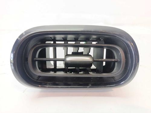 Used Air vent Air vent TOYOTA YARIS CROSS (MXP_) 1.5 Hybrid All-wheel Drive (MXPJ15) (116 hp) 40625487 40625487